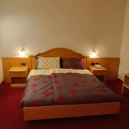Vigo 3*