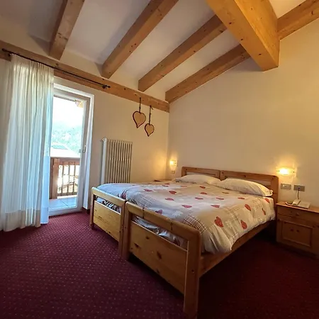 Otel Vigo Vigo di Fassa